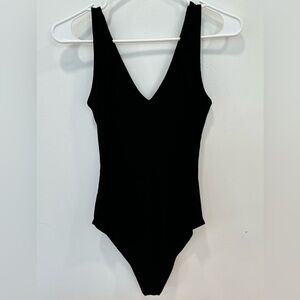ABOUND Black Ribbed V Neck Bodysuit